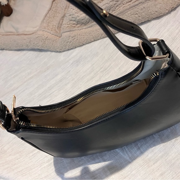 SHEIN Classic Black Shoulder Bag - Picture 2 of 2